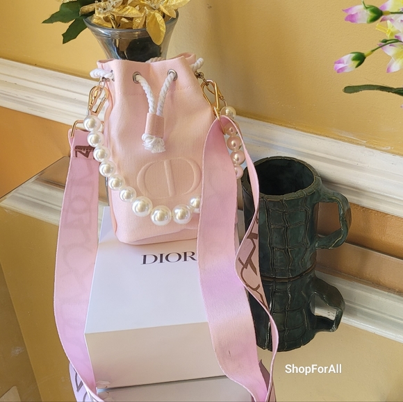 Dior - Picture 6 of 16